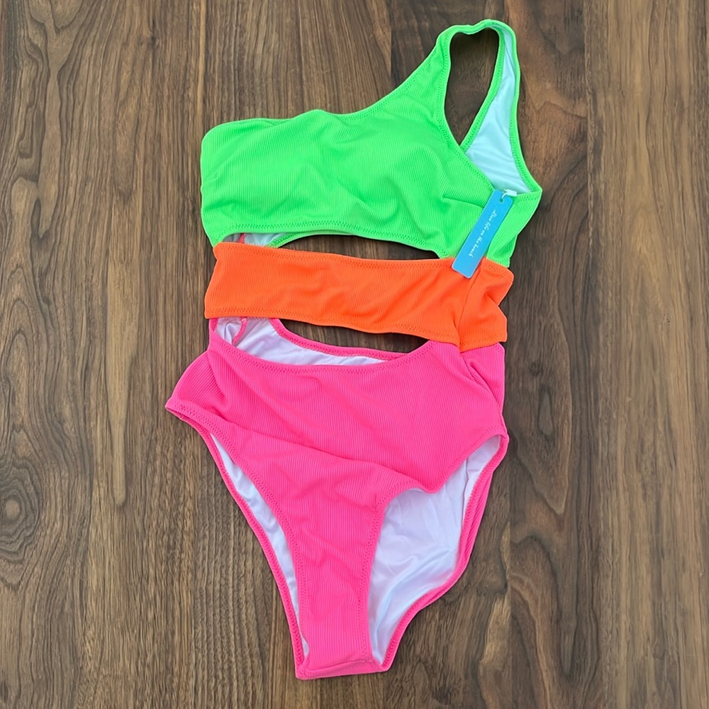 POPVIL NWT Color Block One-Piece Swimwuit